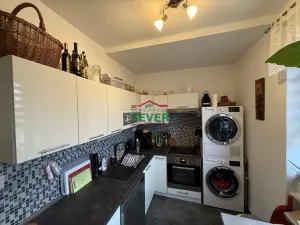 Prodej bytu 3+1, Žatec, Hájkova, 61 m2