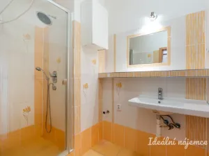 Pronájem bytu 2+kk, Praha - Vokovice, Kladenská, 66 m2