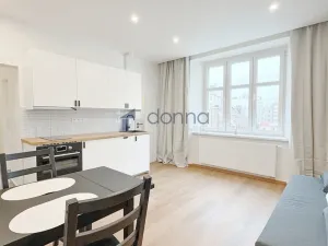 Pronájem bytu 2+kk, Praha, Komunardů, 38 m2