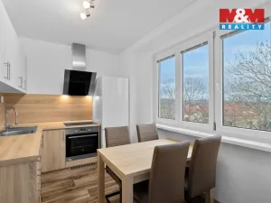 Prodej bytu 2+1, Kralupy nad Vltavou - Lobeček, Štefánikova, 52 m2