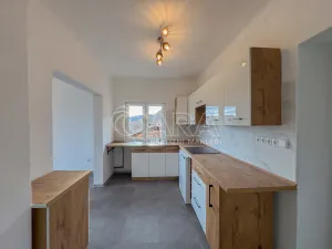 Pronájem bytu 4+1, Větřní - Němče, Okružní, 89 m2