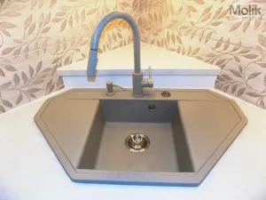 Pronájem bytu 2+1, Teplice, U Hadích lázní, 53 m2