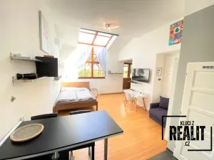 Pronájem bytu, Praha - Malá Strana, Újezd, 37 m2