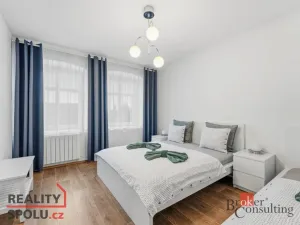 Prodej ubytování, Broumov, Malé náměstí, 298 m2