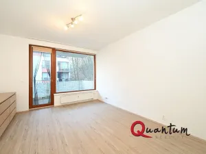 Pronájem bytu 1+kk, Praha - Košíře, Pod Kavalírkou, 30 m2