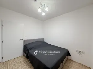 Prodej bytu 2+kk, Znojmo, Růžičkova, 38 m2