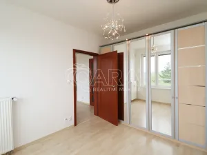Pronájem bytu 2+kk, Praha - Suchdol, Holubí, 44 m2