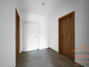 Prodej bytu 2+kk, Hradec Králové, Antonína Petrofa, 56 m2