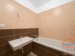 Prodej bytu 2+kk, Hradec Králové, Antonína Petrofa, 56 m2