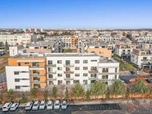 Prodej bytu 2+kk, Hradec Králové, Antonína Petrofa, 56 m2