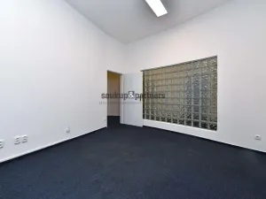 Pronájem kanceláře, Praha - Karlín, Pobřežní, 125 m2