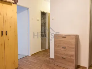 Prodej bytu 3+1, Praha - Prosek, Prosecká, 77 m2