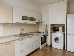 Prodej bytu 3+1, Praha - Prosek, Prosecká, 70 m2