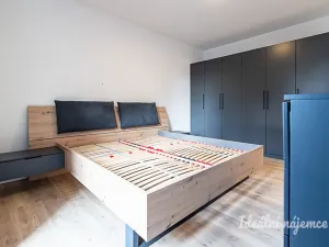 Pronájem bytu 2+kk, Praha - Letňany, Kostomlatská, 64 m2