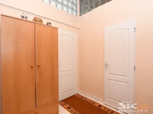 Prodej bytu 2+1, Louny, Husova, 76 m2