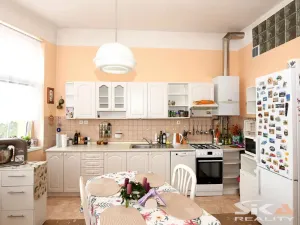 Prodej bytu 2+1, Louny, Husova, 76 m2