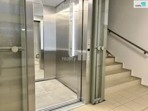 Pronájem bytu 3+kk, Praha - Vysočany, Ivana Hlinky, 95 m2