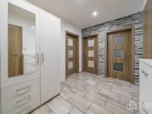 Prodej bytu 3+1, Sokolov, Spartakiádní, 69 m2