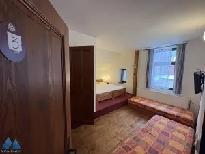 Pronájem restaurace, Horní Maršov, Třída Josefa II., 320 m2