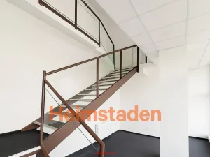 Pronájem kanceláře, Havířov - Město, nám. Republiky, 72 m2