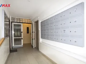 Prodej bytu 3+1, Praha - Nusle, K podjezdu, 60 m2