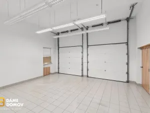 Pronájem obchodního prostoru, Zlín - Louky, třída Tomáše Bati, 142 m2