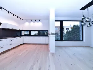 Pronájem rodinného domu, Praha - Háje, V Hájích, 220 m2