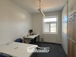 Pronájem kanceláře, Zlín, třída Tomáše Bati, 11 m2