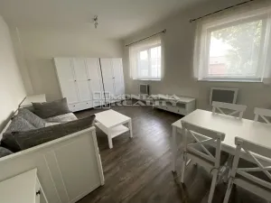 Pronájem bytu 1+1, Šternberk, Kosmákova, 35 m2