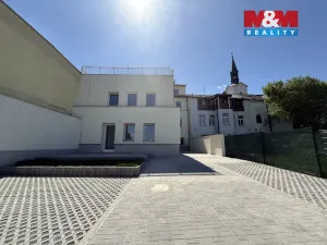 Pronájem bytu 1+kk, Třebechovice pod Orebem, Masarykovo náměstí, 37 m2