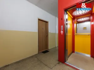 Prodej bytu 3+1, Nová Role, Chodovská, 58 m2