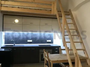 Pronájem bytu 1+kk, Praha - Smíchov, Staropramenná, 30 m2