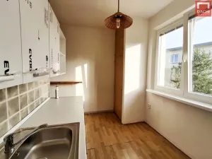 Pronájem bytu 2+1, Olomouc, Junácká, 51 m2