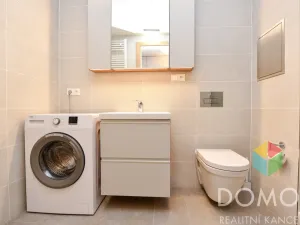 Pronájem bytu 1+kk, Praha - Vysočany, Smržových, 33 m2