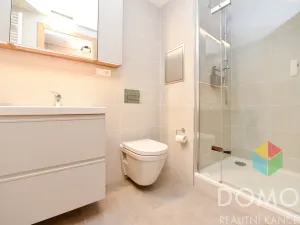 Pronájem bytu 1+kk, Praha - Vysočany, Smržových, 33 m2