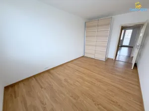 Pronájem bytu 3+1, Praha - Černý Most, Cíglerova, 74 m2