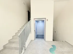 Pronájem bytu 1+kk, České Budějovice, Dobrovodská, 31 m2