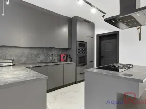 Prodej rodinného domu, Karlovy Vary, 180 m2