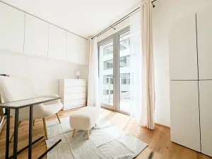 Pronájem bytu 3+kk, Praha - Karlín, Křižíkova, 70 m2