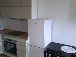 Pronájem bytu 1+kk, Praha, 37 m2