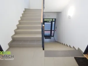 Pronájem bytu 2+kk, Náchod, Bartoňova, 65 m2