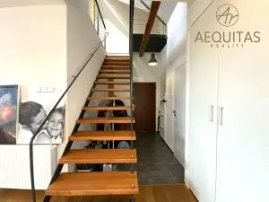 Pronájem bytu 4+kk, Liberec, Stroupežnického, 111 m2