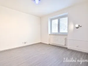Pronájem bytu 1+1, Brno, Sibiřská, 28 m2