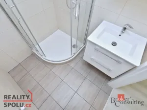 Pronájem bytu 3+1, Praha - Libeň, Přádova, 79 m2