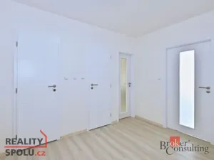 Pronájem bytu 3+1, Praha - Libeň, Přádova, 79 m2