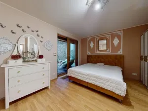 Prodej bytu 2+kk, Karlovy Vary, Na Vyhlídce, 68 m2