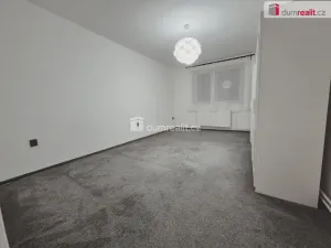 Prodej bytu 2+1, Hoštka - Kochovice, Lužická, 57 m2