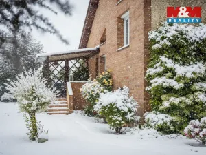 Prodej rodinného domu, Týnec nad Labem - Vinařice, 300 m2