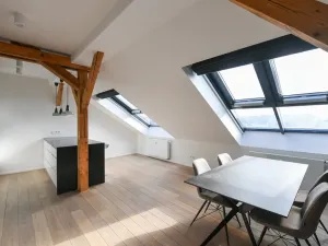 Pronájem bytu 3+kk, Praha - Vinohrady, náměstí Jiřího z Poděbrad, 156 m2