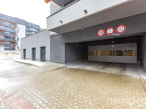 Prodej bytu 1+kk, Praha - Háje, Sochorcova, 34 m2